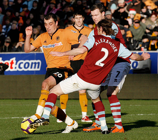 進一步擴大 進一步擴大