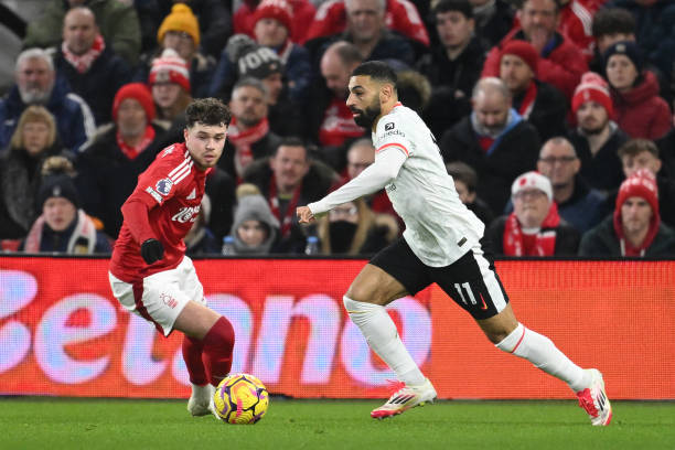 通过一系列 通过一系列